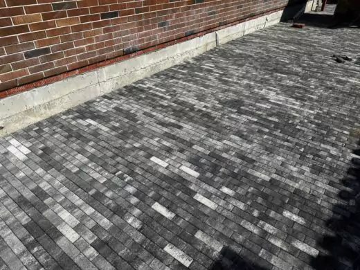 Тротуарная плитка Паркетик 180х60 №15 "Антрацит", фактура гладкий, гранитная, мрамор, высота 40 мм-7